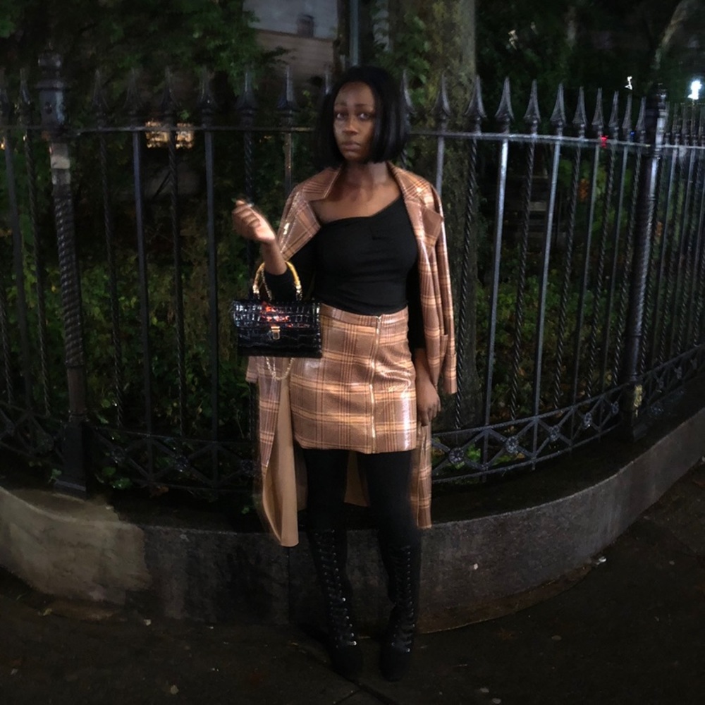 Bet your right jacket and matching mini skirt set